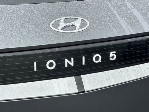 Used 2023 Hyundai Ioniq 5 SEL w/ Cargo Package image 31