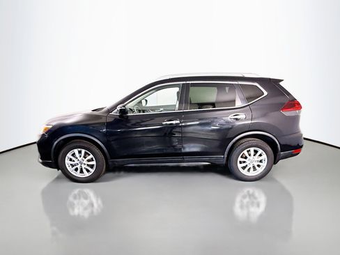 Used 2018 Nissan Rogue SV image 6