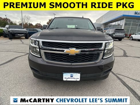 Used 2017 Chevrolet Tahoe LT image 3