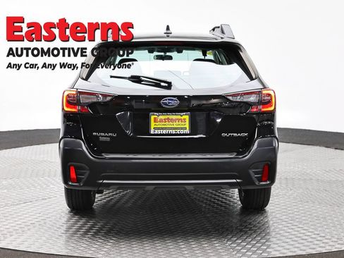 Used 2022 Subaru Outback AWD/4WD image 6