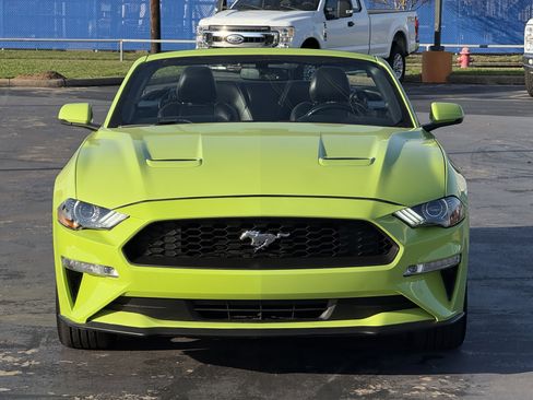 Used 2020 Ford Mustang Premium image 7