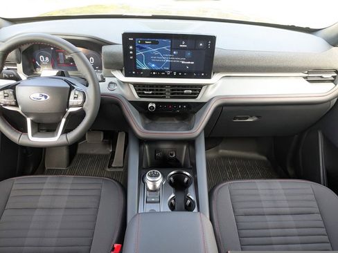 New 2026 Ford Explorer ST-Line w/ ST-Line Street Pack image 15