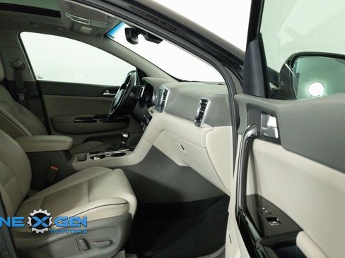 Used 2018 Kia Sportage EX w/ Option Group 040 FWD image 38