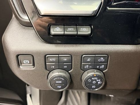 Certified 2025 Chevrolet Silverado 1500 LTZ AWD/4WD image 14