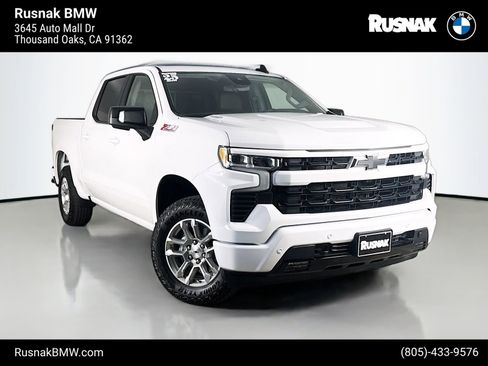 Used 2025 Chevrolet Silverado 1500 RST w/ Convenience Package II AWD/4WD image 1