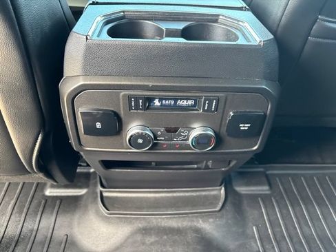 Used 2018 Ford Expedition Limited AWD/4WD image 4
