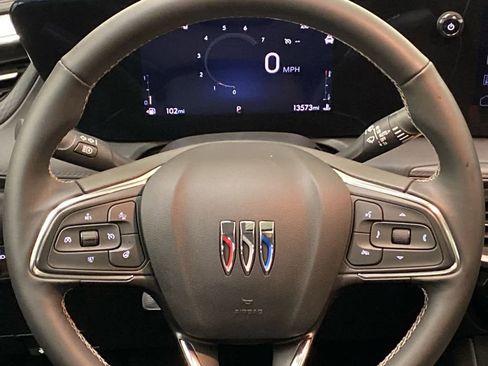 Used 2024 Buick Encore GX Avenir image 22