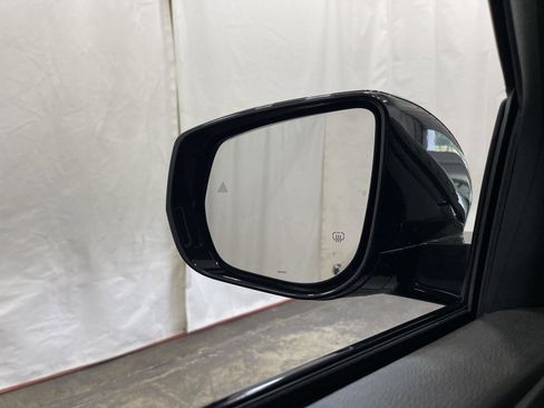 Used 2023 Jeep Grand Cherokee Limited w/ Black Appearance Package image 20