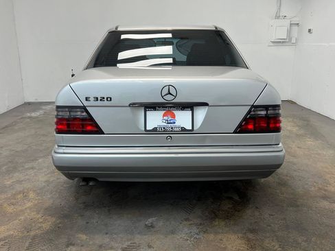 Used 1995 Mercedes-Benz E 320 Sedan image 5
