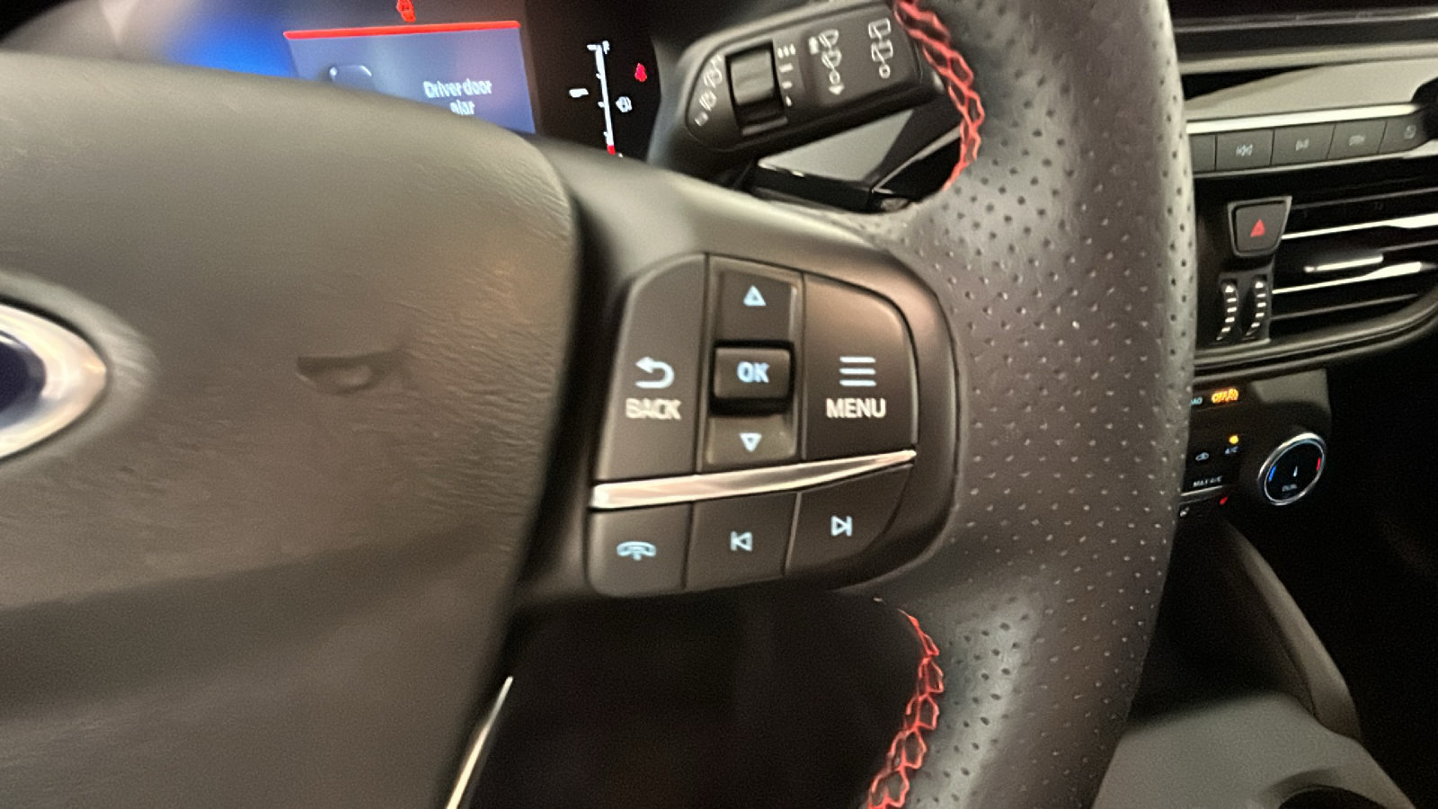 Used 2025 Ford Escape ST-Line Select AWD/4WD image 20