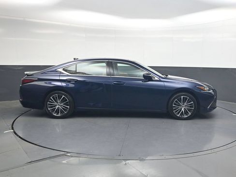Used 2023 Lexus ES 350 w/ Premium Package FWD image 3