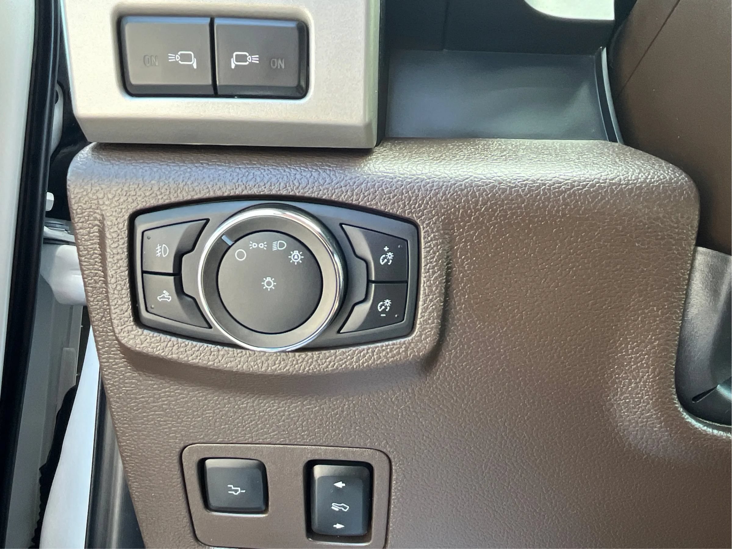 Used 2021 Ford F350 King Ranch w/ King Ranch Ultimate Package AWD/4WD image 35