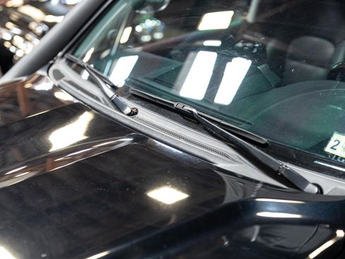 Used 2019 Toyota Land Cruiser image 31