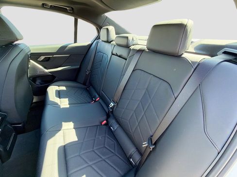 New 2026 BMW 530i image 21