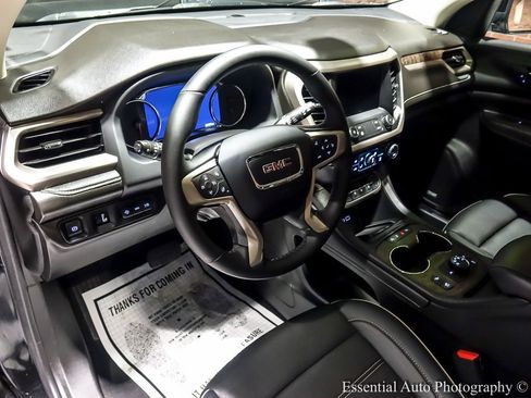 Certified 2023 GMC Acadia Denali w/ Denali Ultimate Package image 14