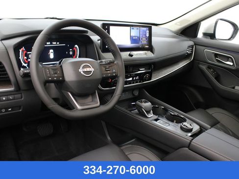 New 2026 Nissan Rogue Platinum image 14