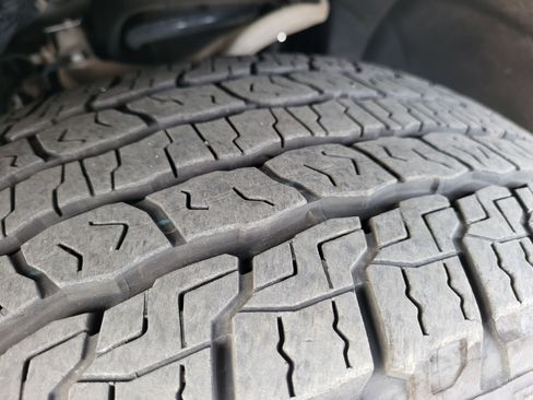 Certified 2025 Chevrolet Tahoe Z71 image 23