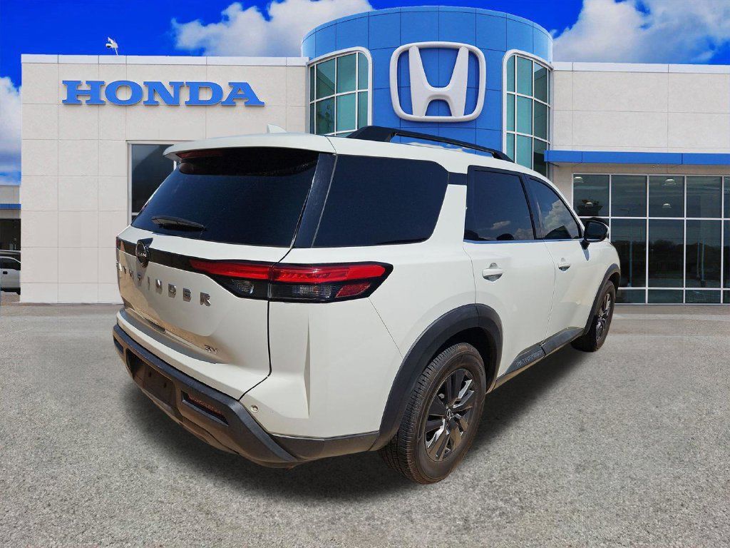 Used 2022 Nissan Pathfinder SV FWD image 18