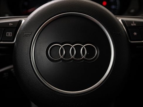 Used 2018 Audi Q3 2.0T Premium w/ Convenience Package image 30