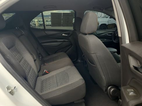 Used 2024 Chevrolet Equinox LT FWD image 28