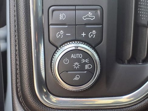 Used 2020 GMC Sierra 1500 Denali w/ Denali Ultimate Package image 11