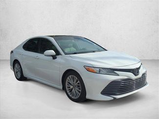Used 2019 Toyota Camry XLE FWD video 3