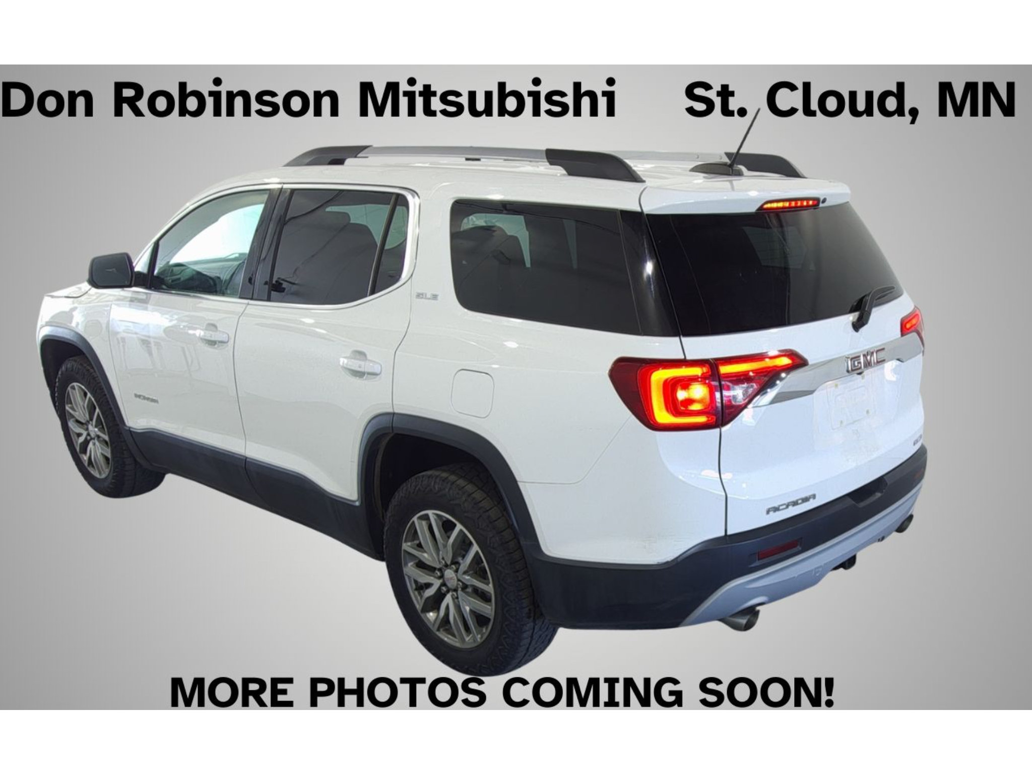Used 2018 GMC Acadia SLE AWD/4WD image 1