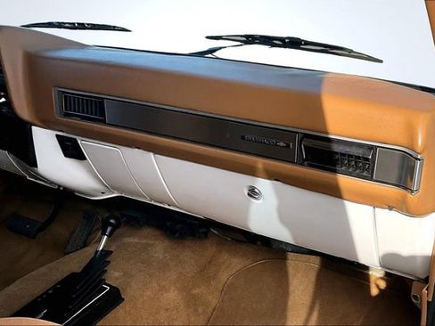 Used 1990 Chevrolet Blazer 4WD image 21