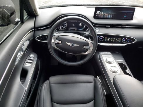 Used 2023 Genesis GV70 2.5T w/ Select Package image 13