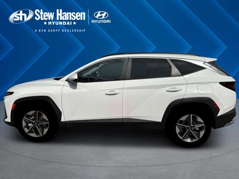New 2026 Hyundai Tucson SEL image 3