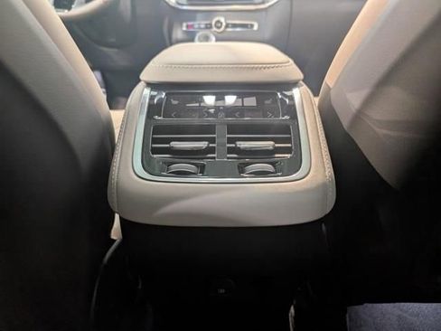 New 2026 Volvo XC90 B6 Plus w/ Protection Package Premier AWD/4WD image 24