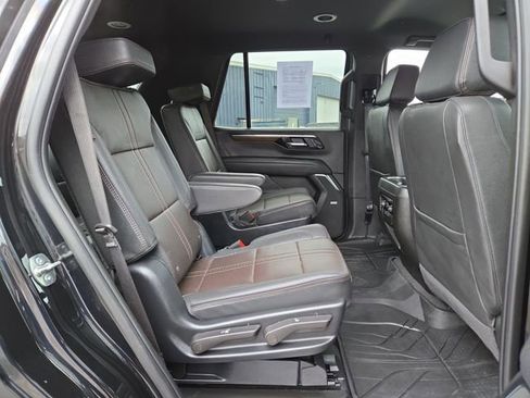 Used 2025 Chevrolet Tahoe High Country image 38