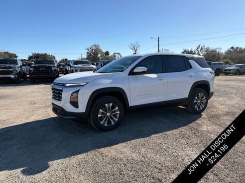 New 2026 Chevrolet Equinox LT FWD image 2