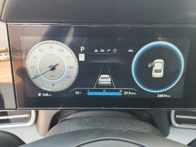 Used 2025 Hyundai Elantra Limited FWD image 14