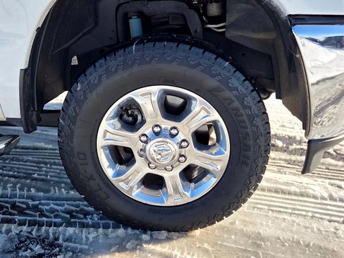 Used 2024 RAM 2500 Big Horn w/ Off Road Package image 6