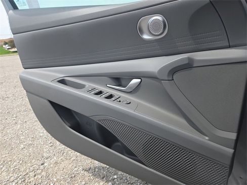 New 2025 Hyundai Elantra Blue image 22