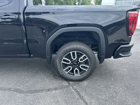 New 2026 GMC Sierra 1500 AT4 w/ AT4 Premium Package AWD/4WD image 6