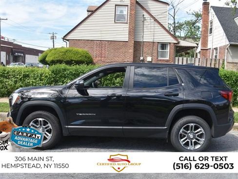 Used 2024 GMC Terrain SLE AWD/4WD image 5