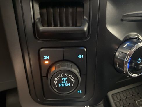 Used 2025 Ford F150 XLT w/ Equipment Group 302A MID image 22