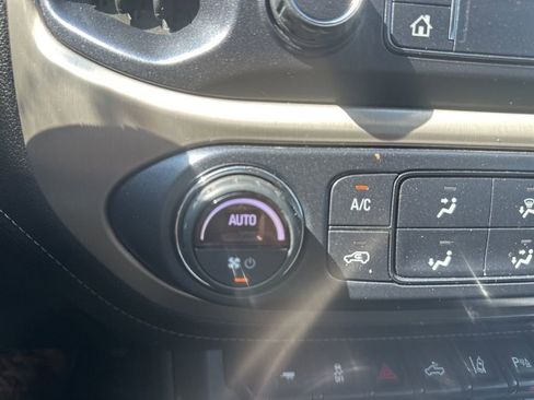 Used 2019 GMC Canyon Denali AWD/4WD image 18