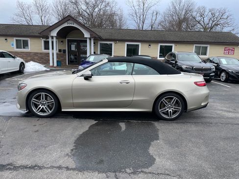 Used 2018 Mercedes-Benz E 400 4MATIC Cabriolet image 2