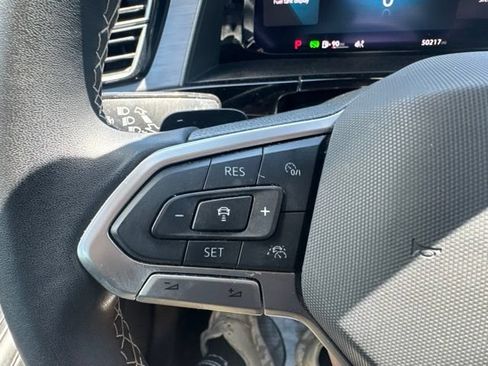 Used 2024 Volkswagen Atlas Cross Sport SE AWD/4WD image 14