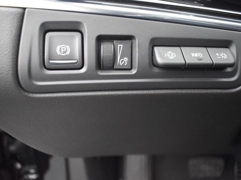 Used 2020 Cadillac XT6 Premium Luxury image 12