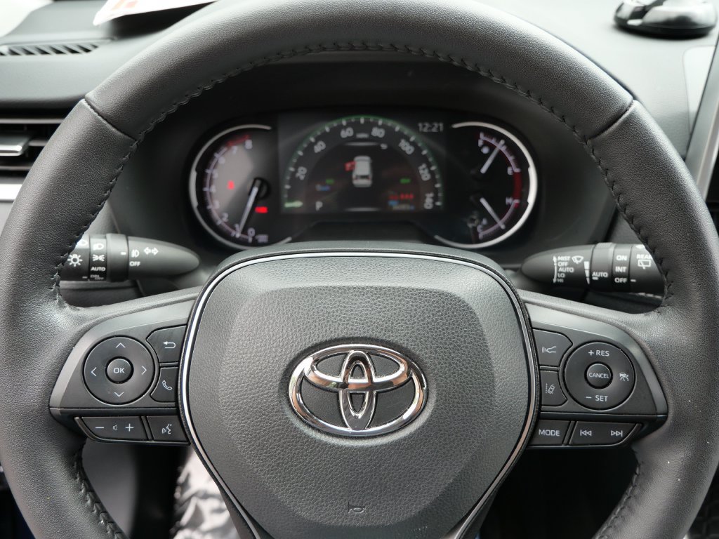 Certified 2025 Toyota RAV4 XLE Premium w/ Weather Package AWD/4WD image 25