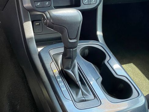 Used 2016 Chevrolet Colorado Z71 AWD/4WD image 21