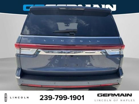 Used 2022 Lincoln Navigator Reserve AWD/4WD image 6