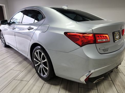 Used 2019 Acura TLX V6 SH-AWD image 3