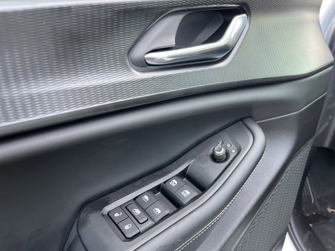 New 2025 Jeep Grand Cherokee L Altitude image 25