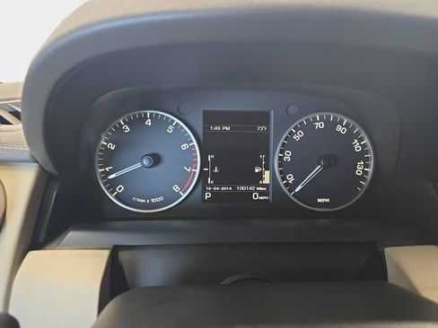 Used 2014 Land Rover LR4 AWD/4WD image 22