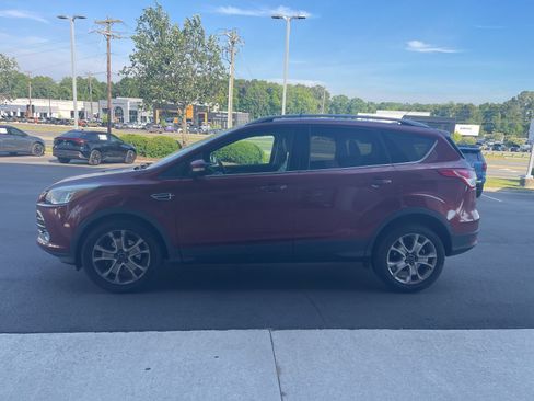Used 2014 Ford Escape Titanium FWD image 4